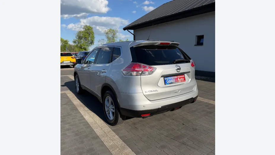NISSAN X-Trail -