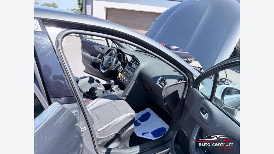 CITROEN DS4 -