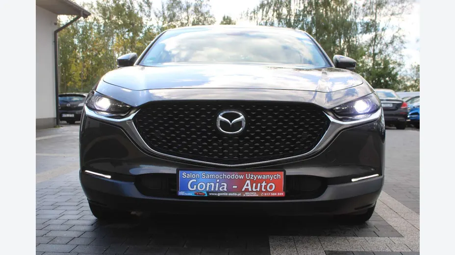 MAZDA CX-30 -