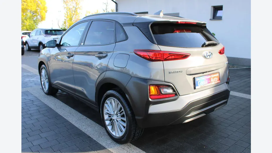 HYUNDAI Kona -