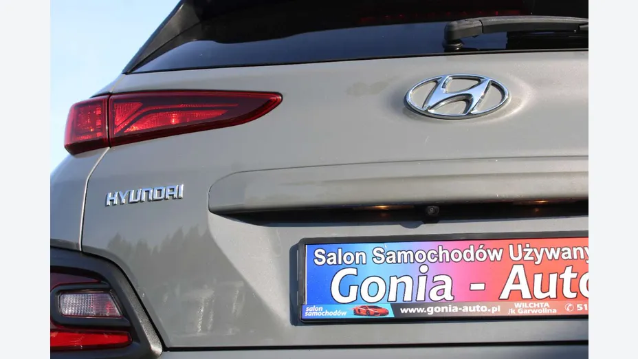 HYUNDAI Kona -