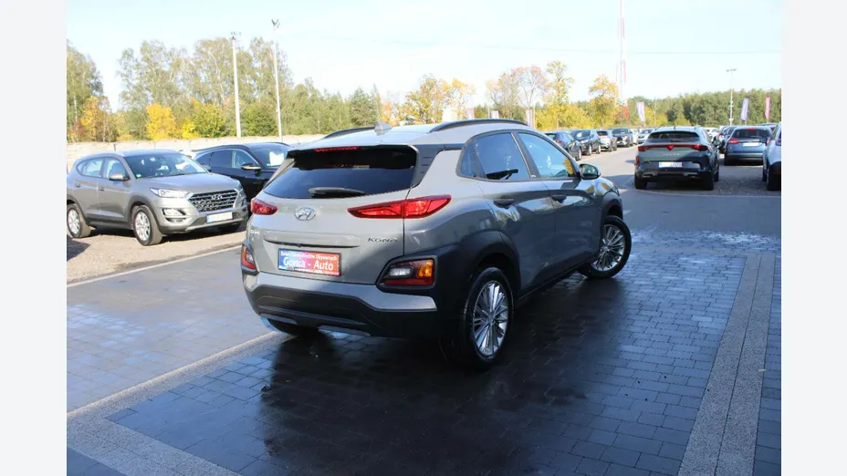 HYUNDAI Kona -