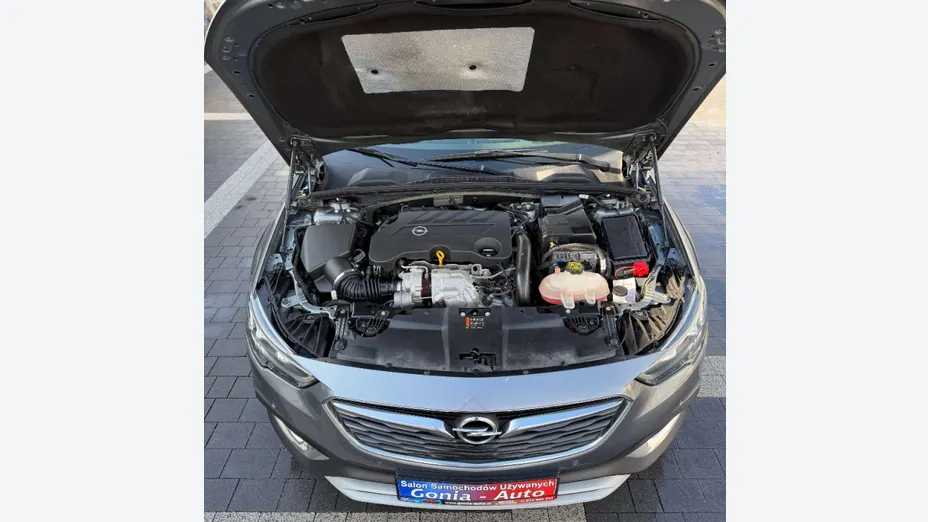 OPEL Insignia -