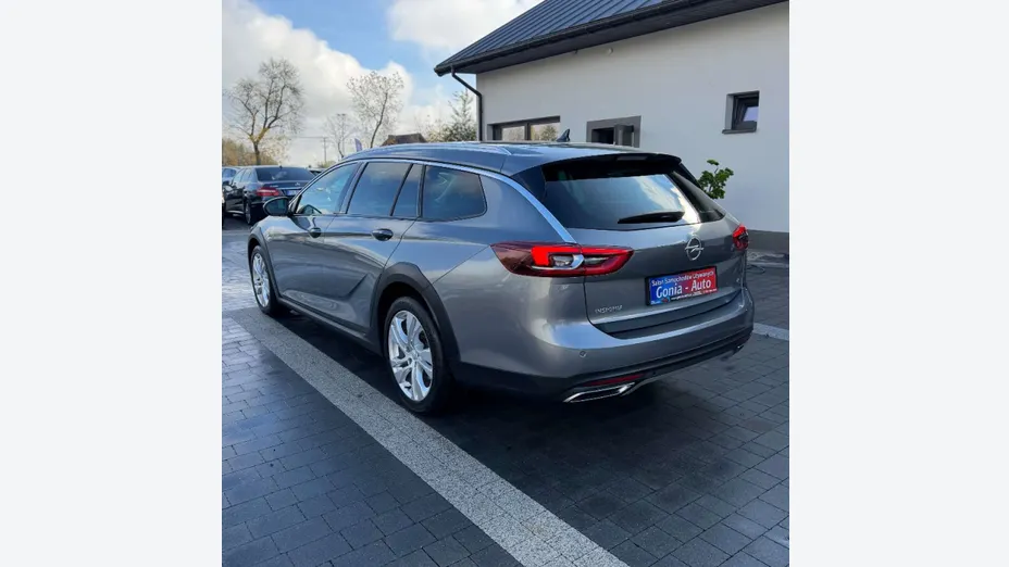 OPEL Insignia -