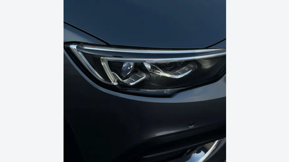 OPEL Insignia -