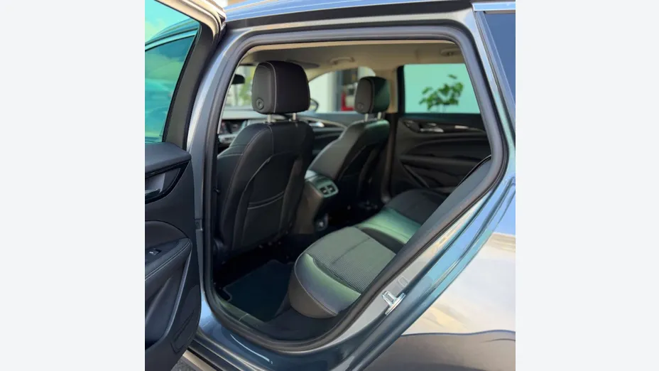 OPEL Insignia -