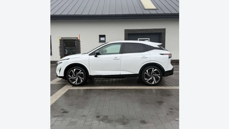 NISSAN Qashqai -
