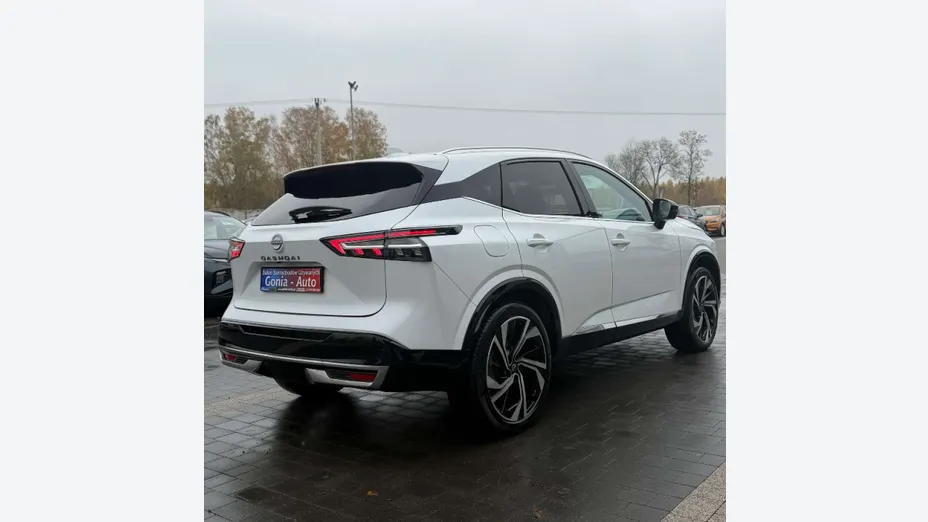 NISSAN Qashqai -