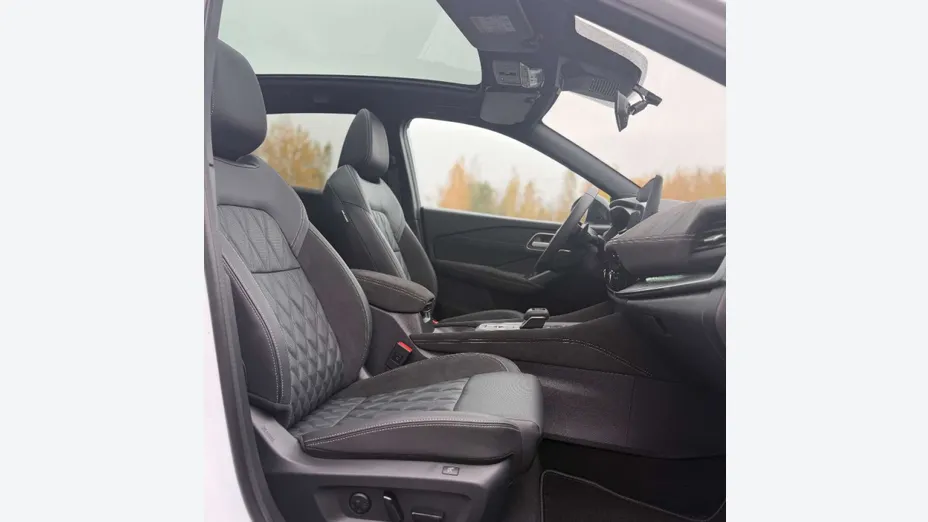 NISSAN Qashqai -