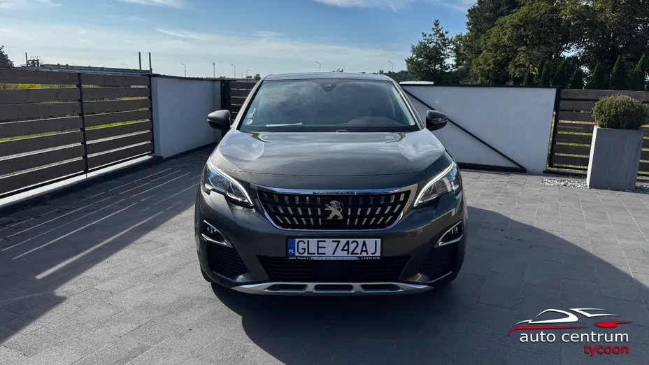 PEUGEOT 3008 -