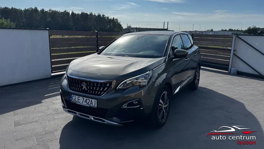 PEUGEOT 3008 -