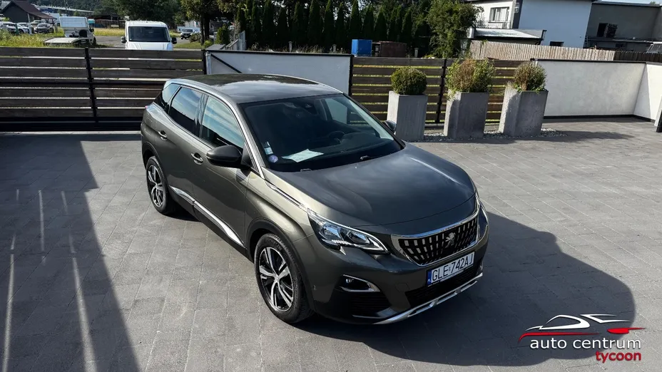 PEUGEOT 3008 -