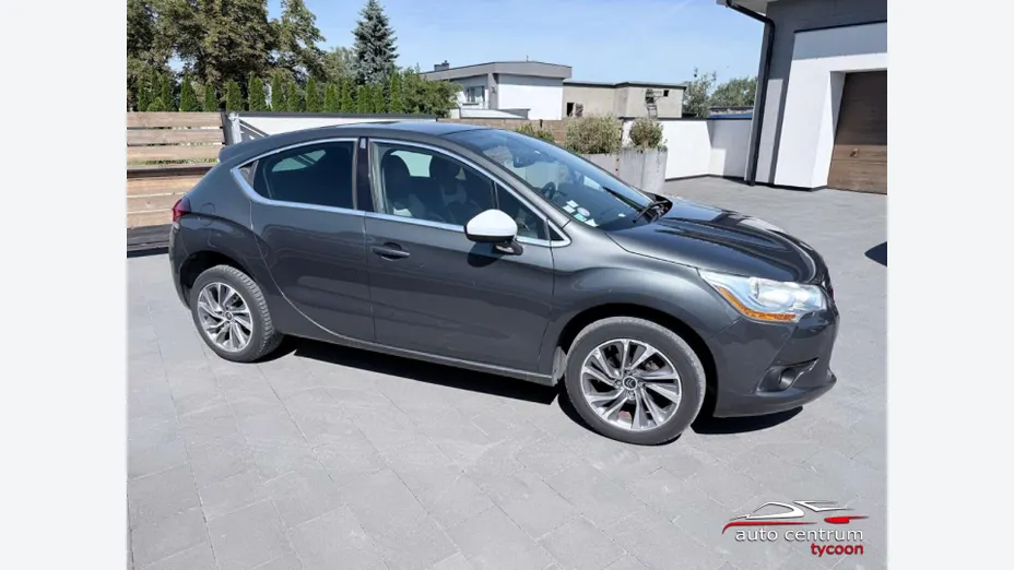 CITROEN DS4 -