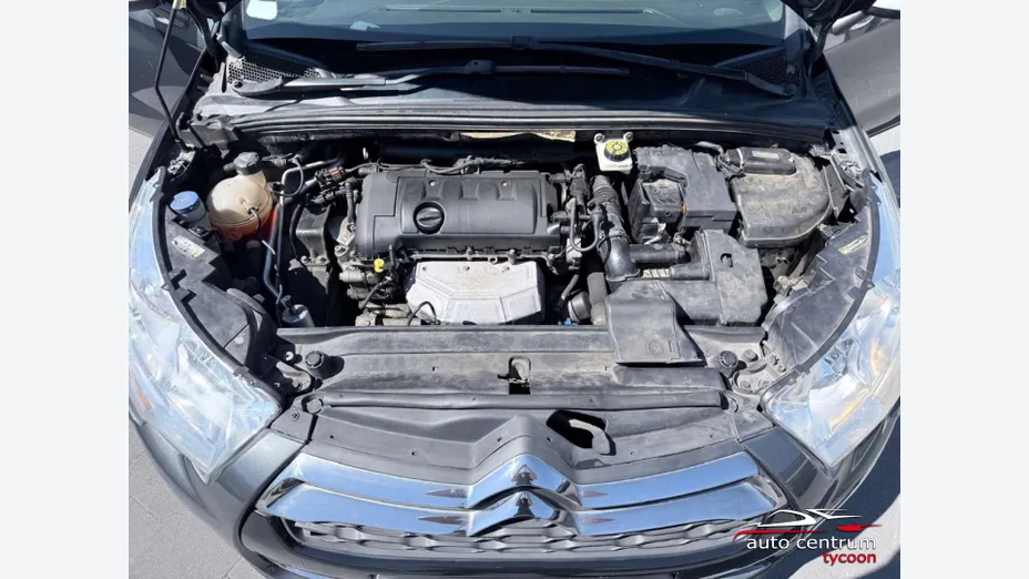 CITROEN DS4 -