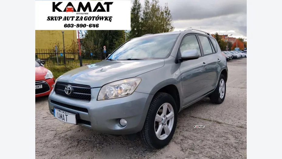 TOYOTA RAV4 -