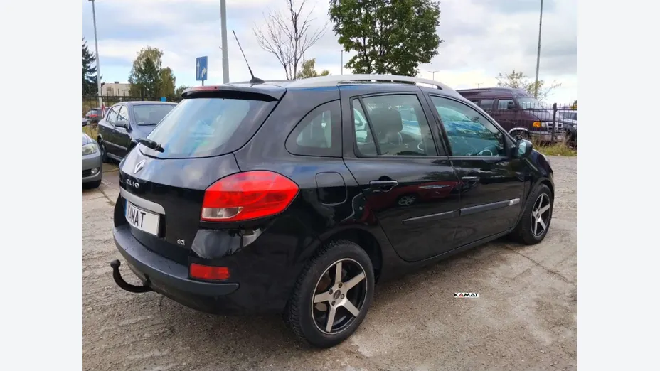 RENAULT Clio -