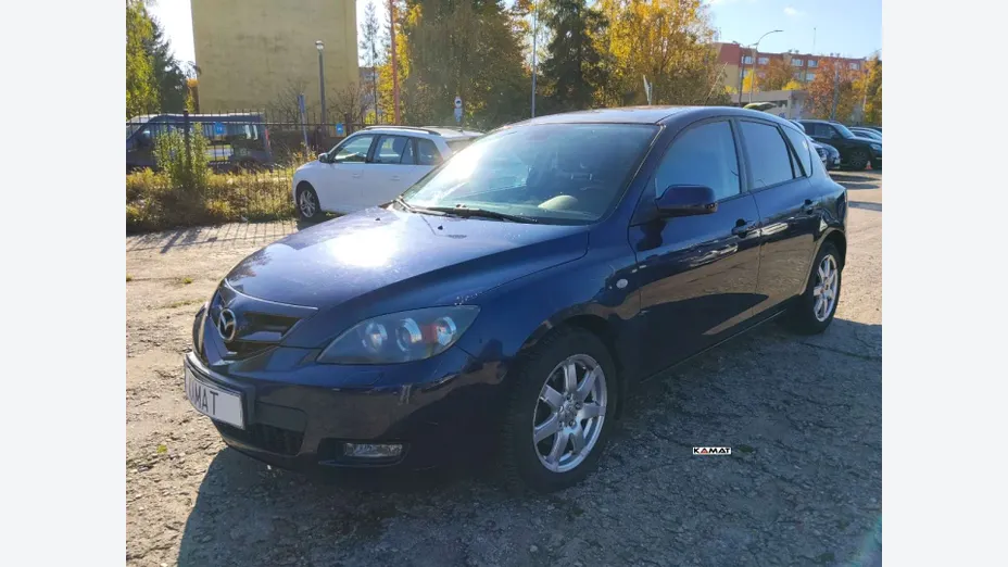 MAZDA 3 -