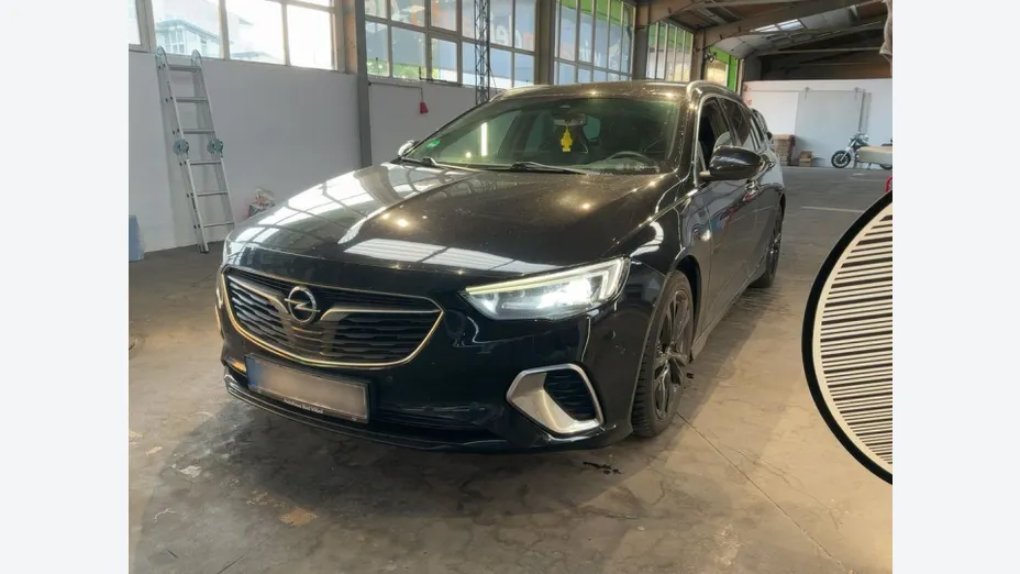 OPEL Insignia -