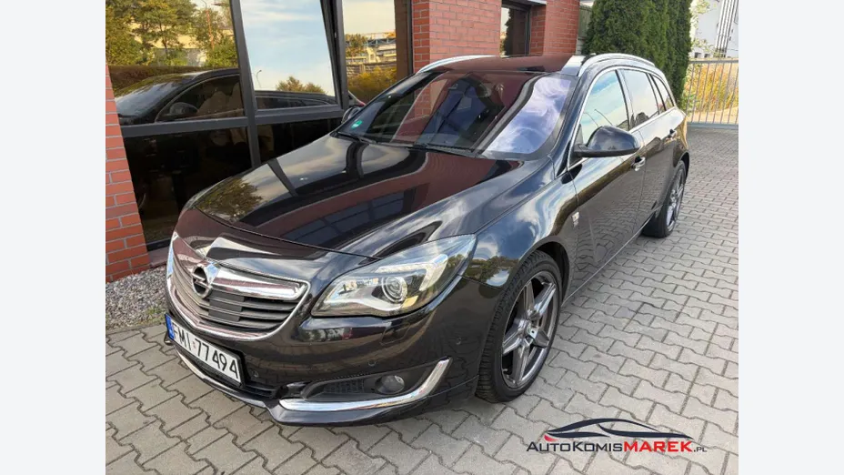 OPEL Insignia -