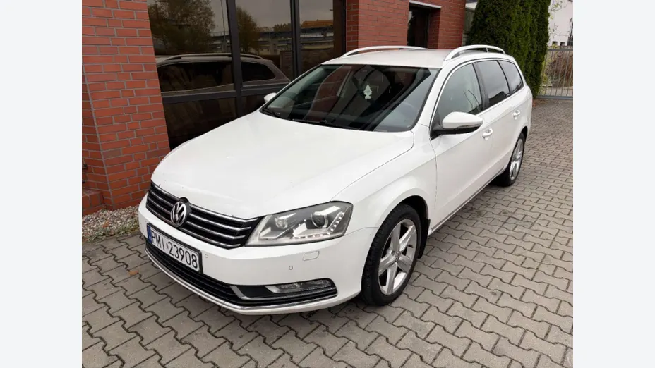 VOLKSWAGEN Passat -