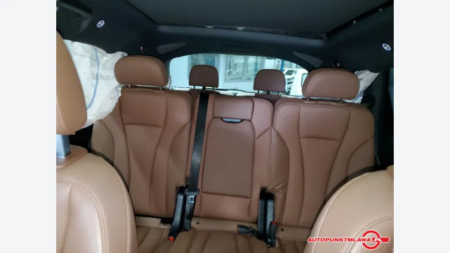 AUDI Q7 -