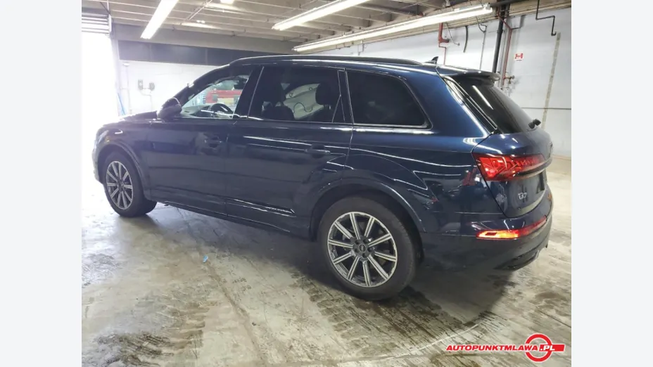 AUDI Q7 -