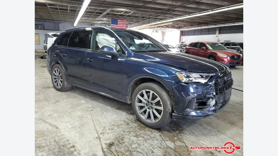 AUDI Q7 -