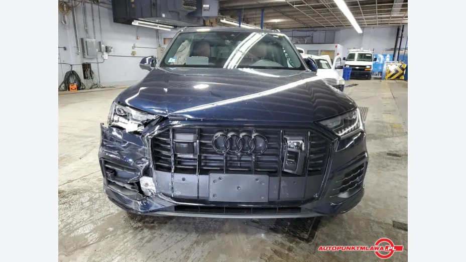 AUDI Q7 -
