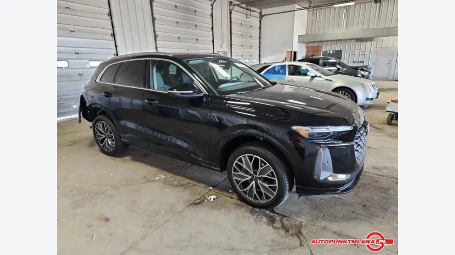 AUDI Q5 -