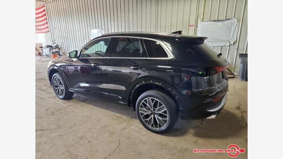 AUDI Q5 -