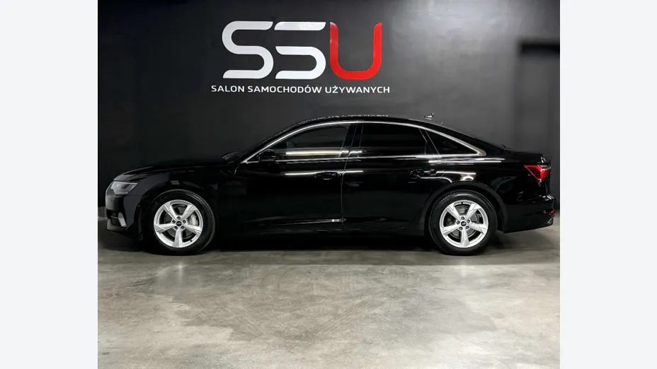 AUDI A6 -
