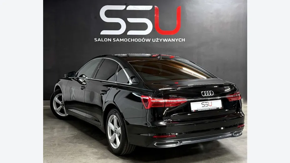 AUDI A6 -