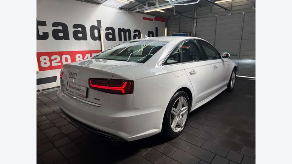 AUDI A6 -