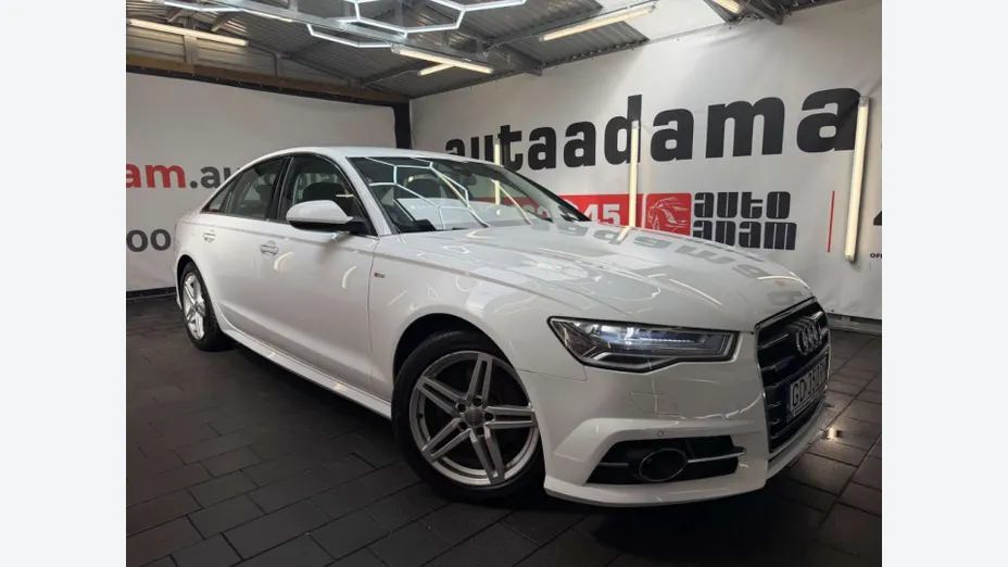 AUDI A6 -