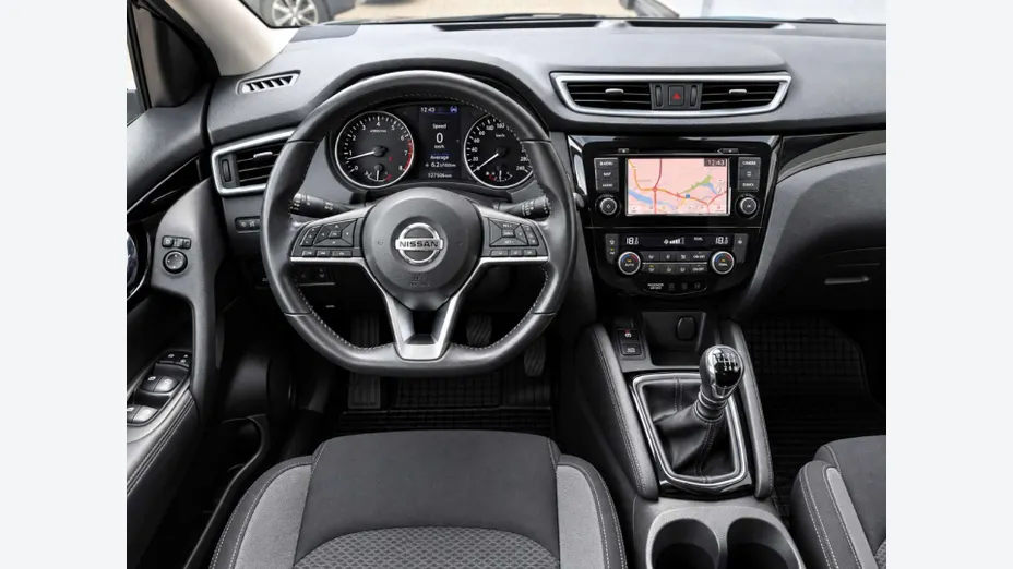 NISSAN Qashqai -