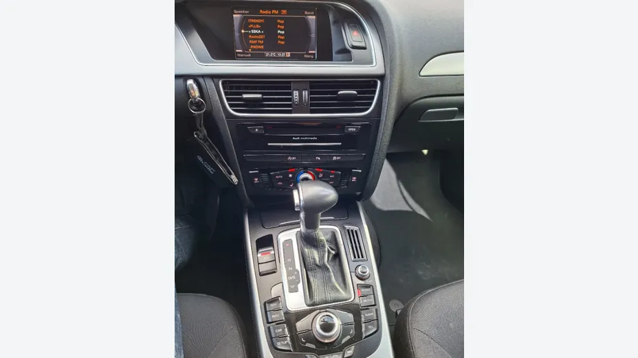 AUDI A4 -
