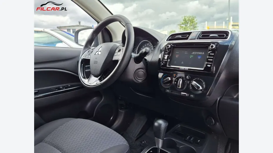 MITSUBISHI Space Star -