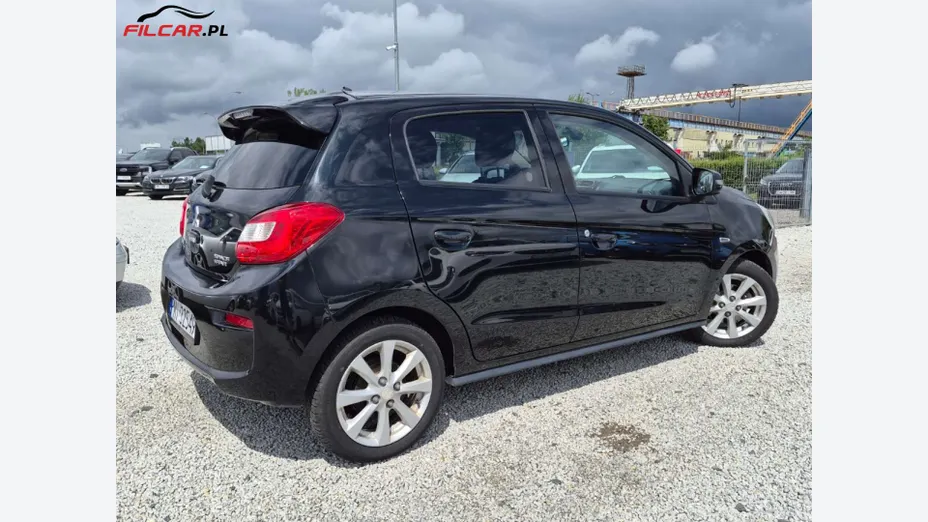 MITSUBISHI Space Star -