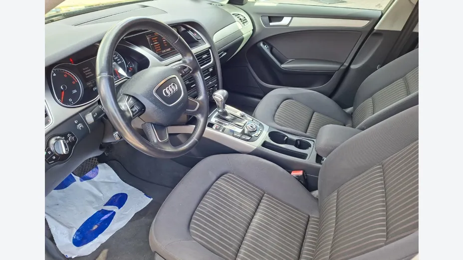 AUDI A4 -