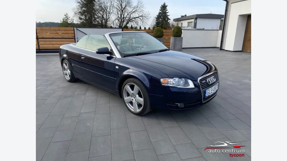 AUDI Cabriolet -