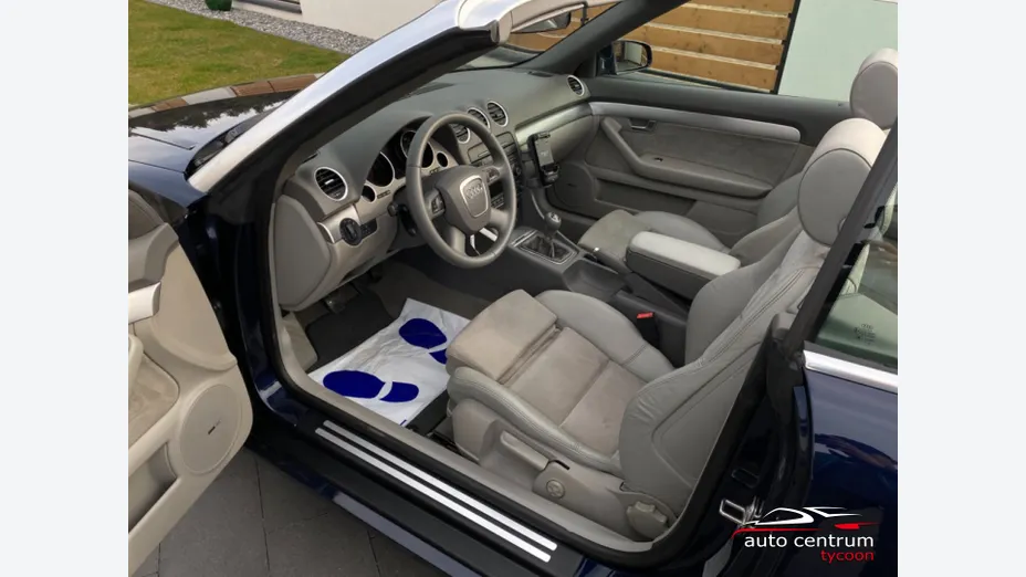 AUDI Cabriolet -