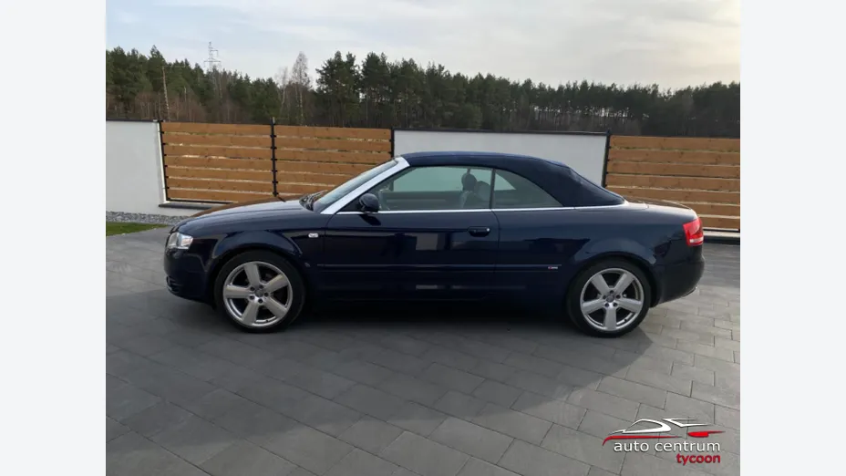 AUDI Cabriolet -