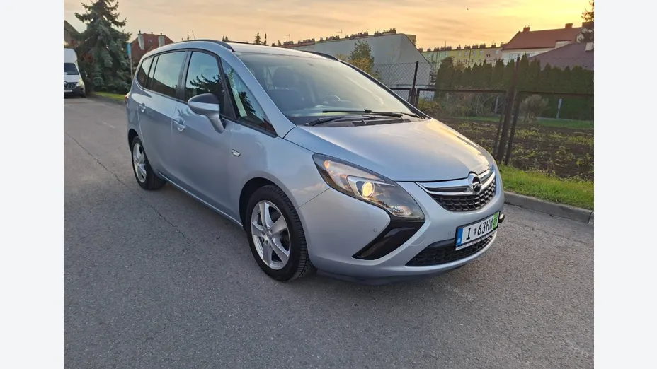 OPEL Zafira -