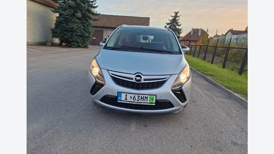 OPEL Zafira -