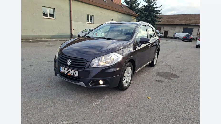 SUZUKI SX4 -
