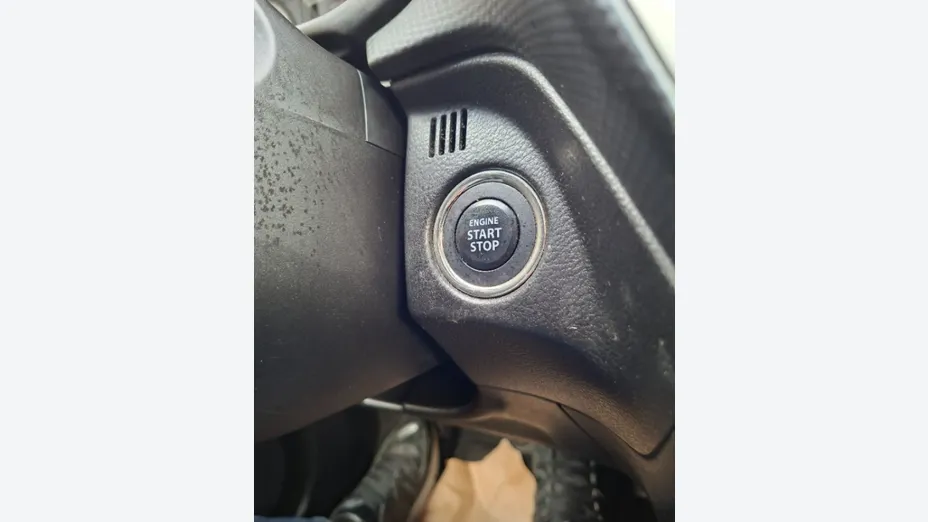 SUZUKI SX4 -
