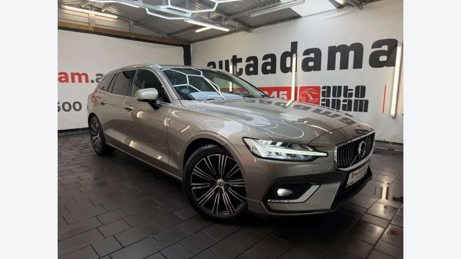 VOLVO V60 -