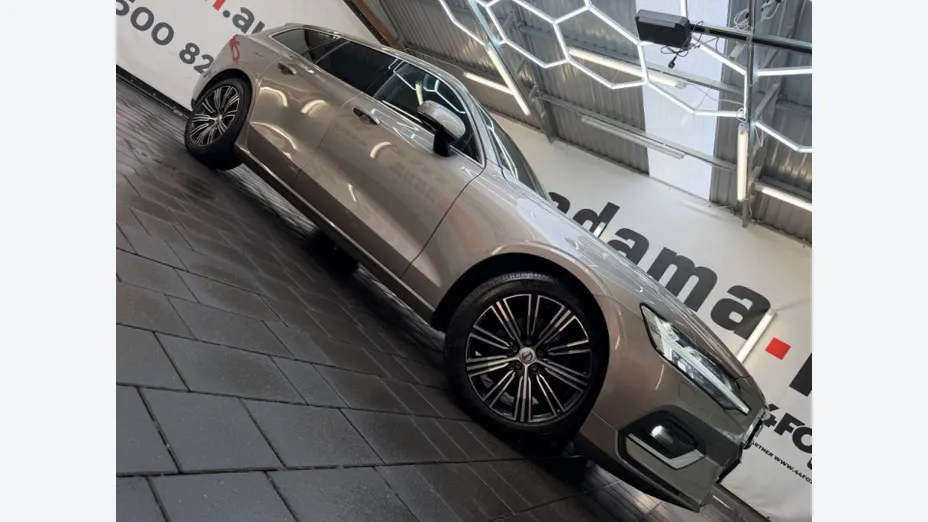 VOLVO V60 -