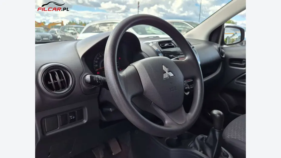 MITSUBISHI Space Star -