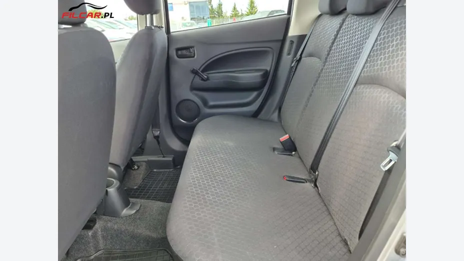 MITSUBISHI Space Star -